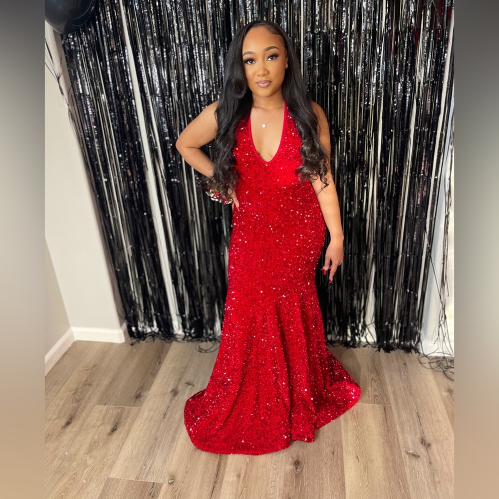 One time Use Red Alglist The 'Emma Gown'